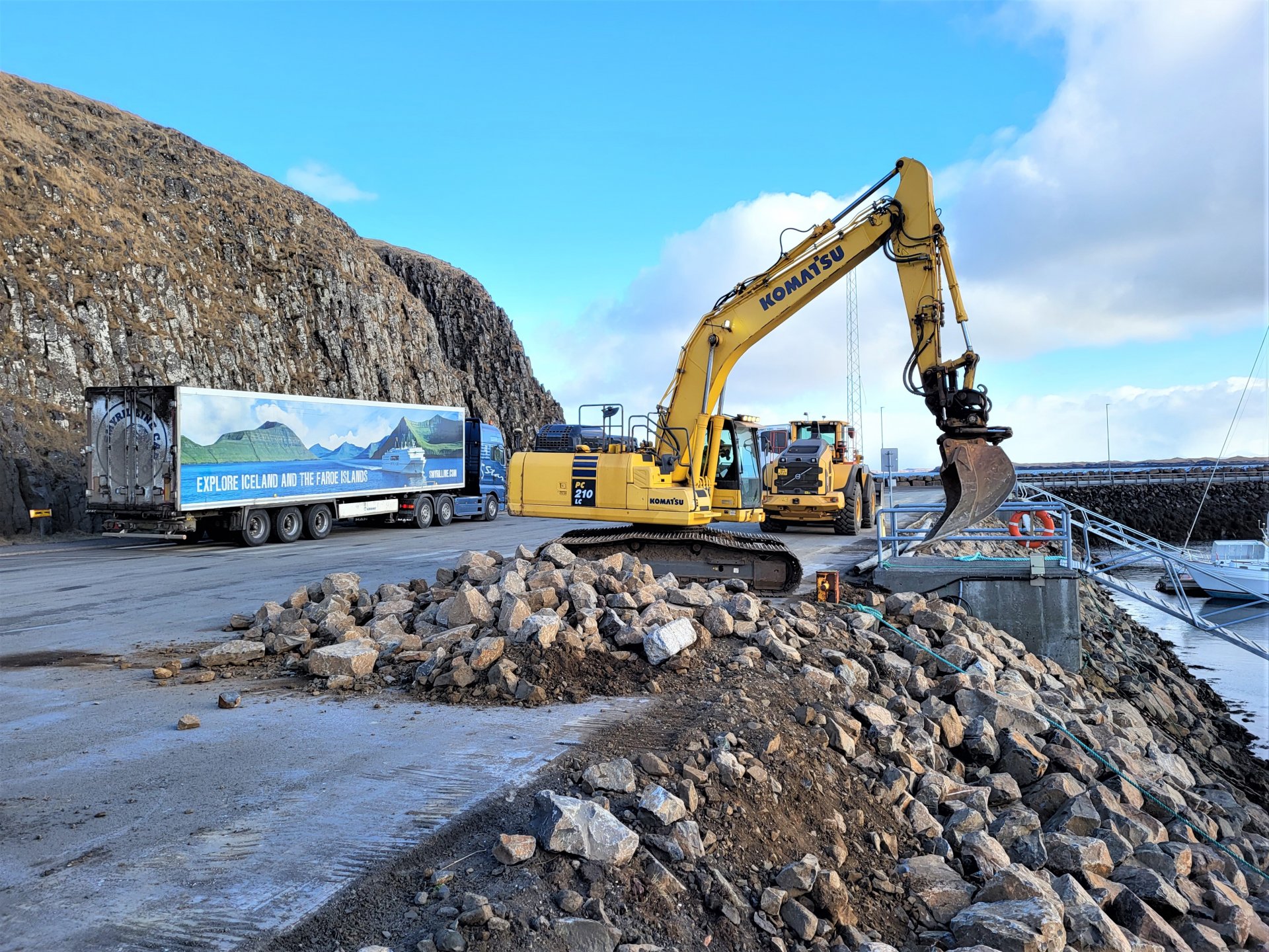 Framkvæmdir við höfnina