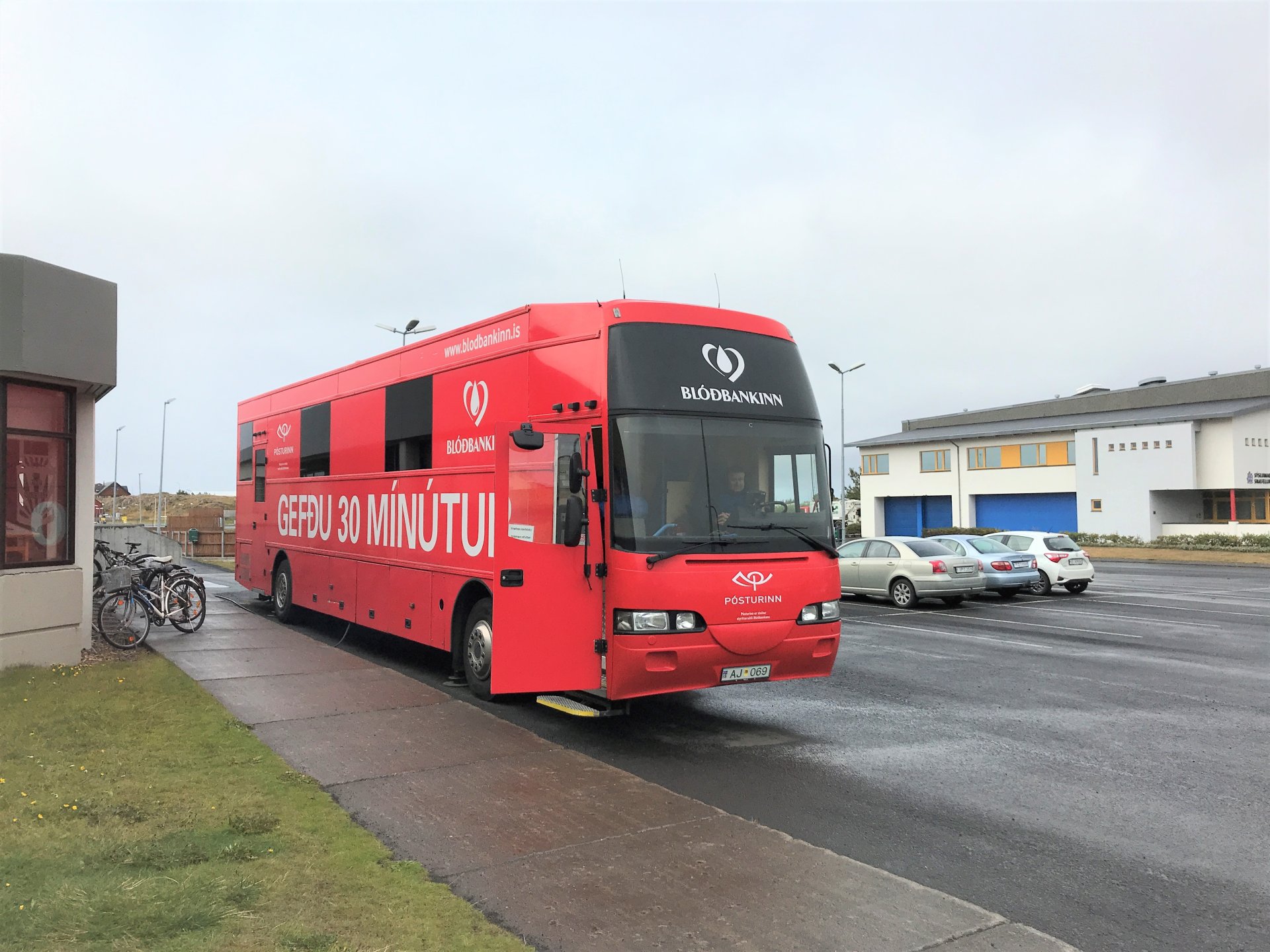 Blóðbankabíllinn frestar komu