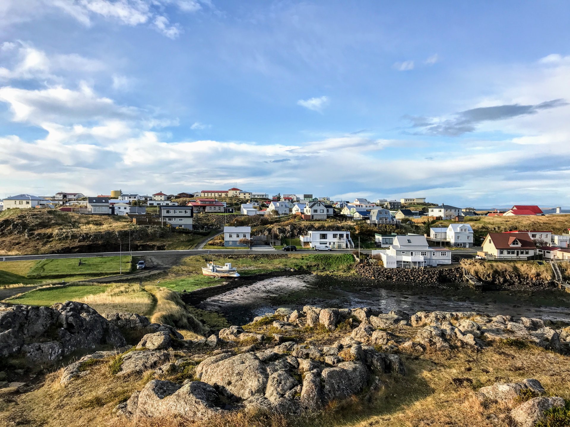 Félags- og skólaþjónusta Snæfellinga leitar að fólki í stuðningsþjónustu