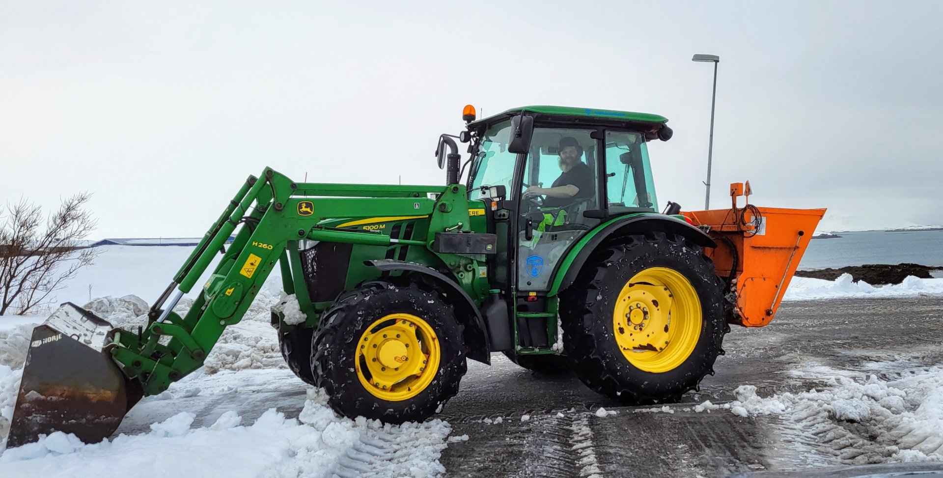 Snjómokstur yfir hátíðarnar