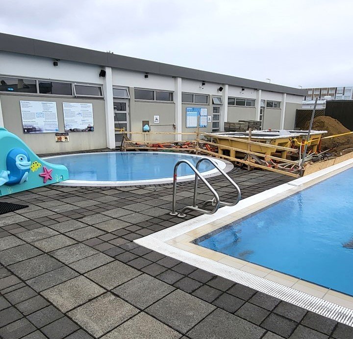 Sundlaugin lokuð 9. júní