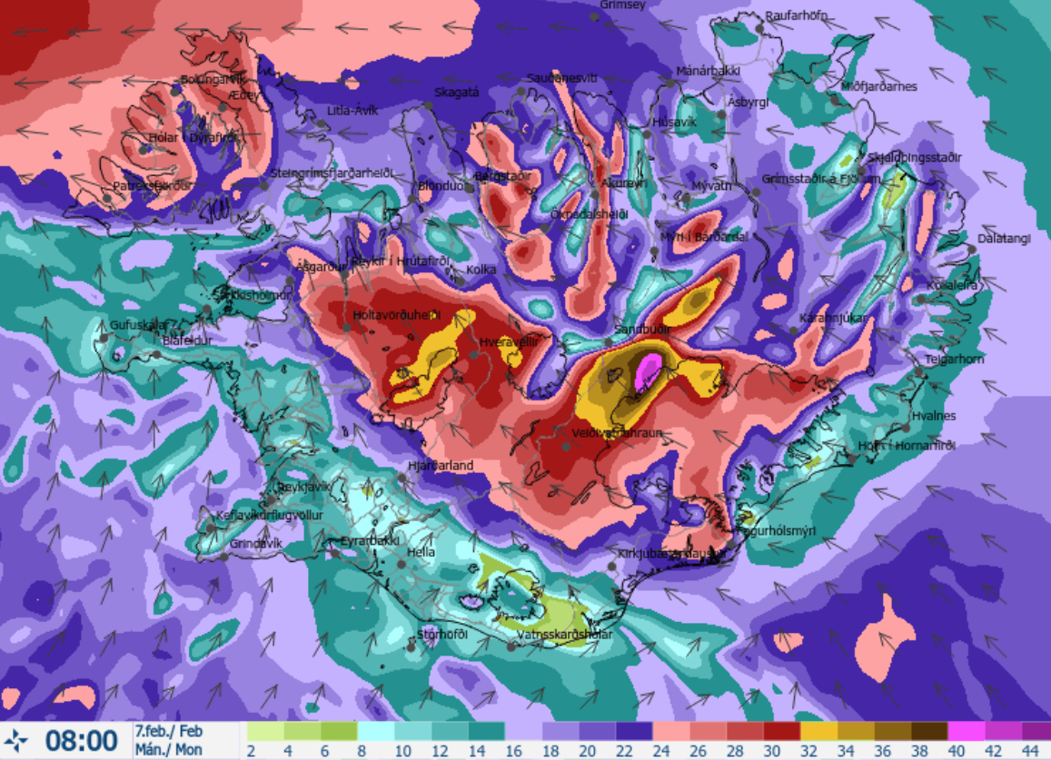 Appelsínugul viðvörun tekur gildi í nótt