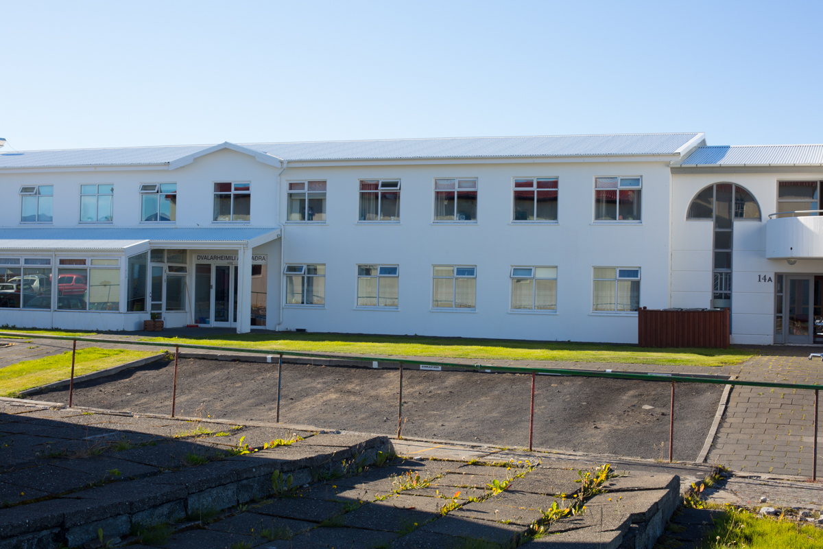 Framkvæmdir við gatnagerð að Skólastíg hafnar