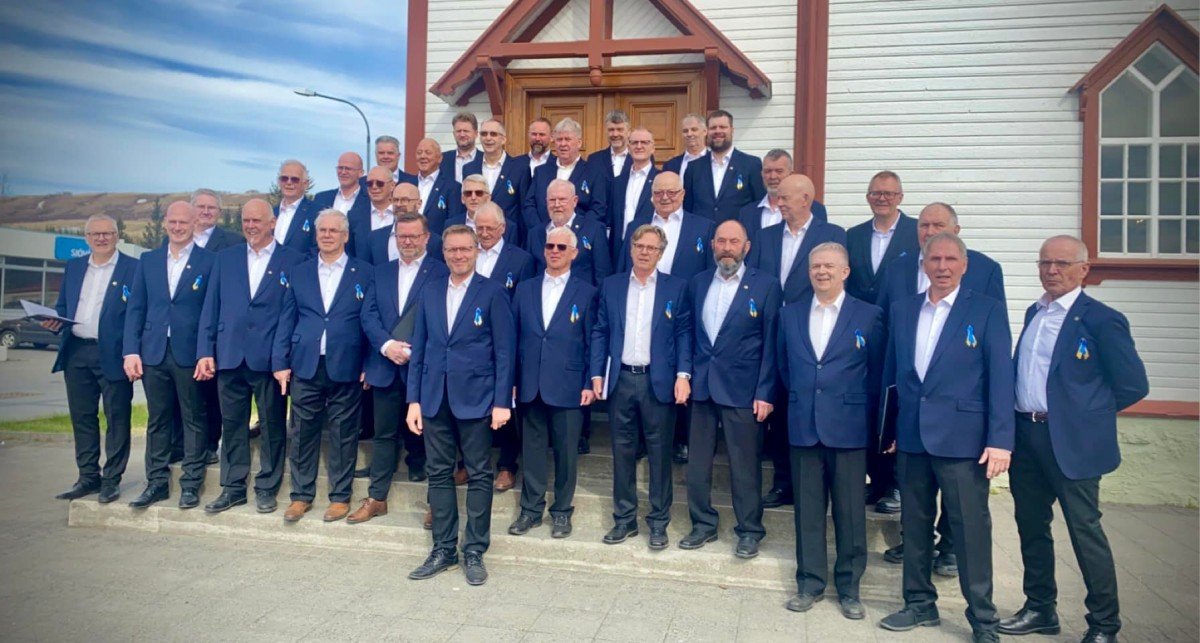 Karlakór Akureyrar - Geysir á ferð um Snæfellsnes