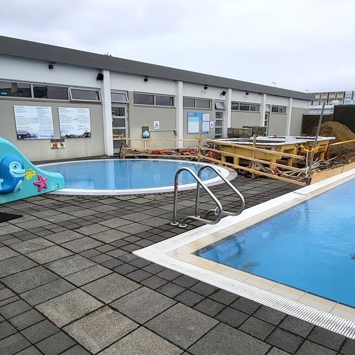 Sundlaugin lokuð 9. júní