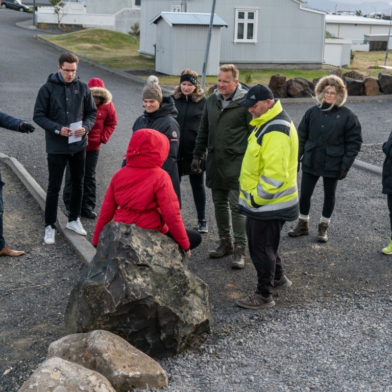 Umhverfisverðlaun veitt í umhverfisgöngu í ágúst