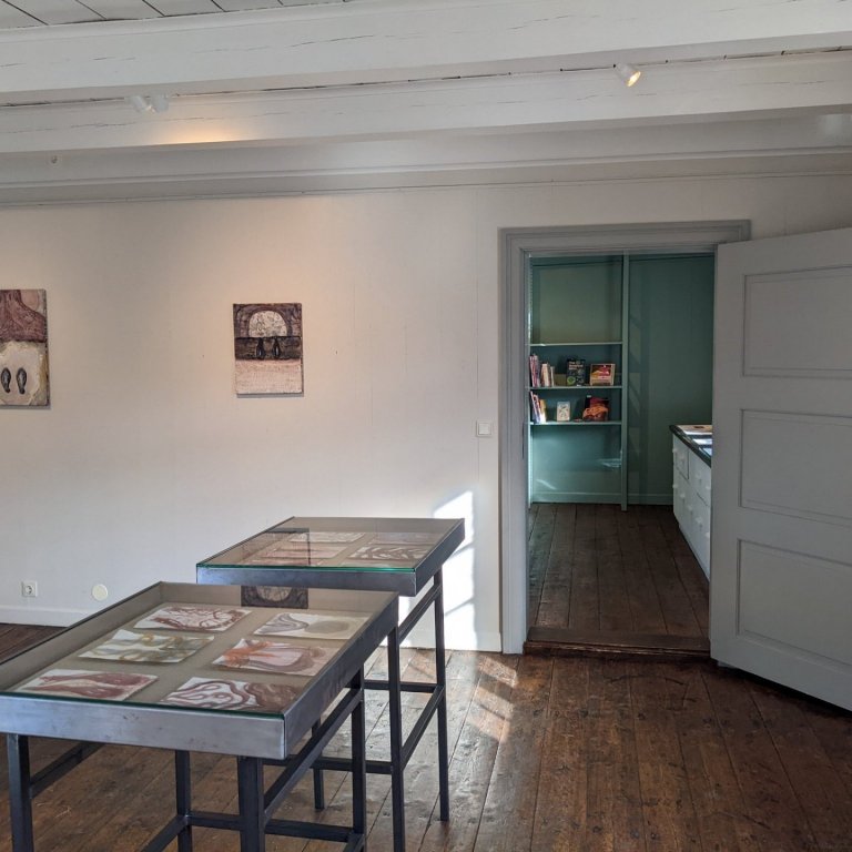 Sýningaropnun - Is it inside my body ~ or is it outside