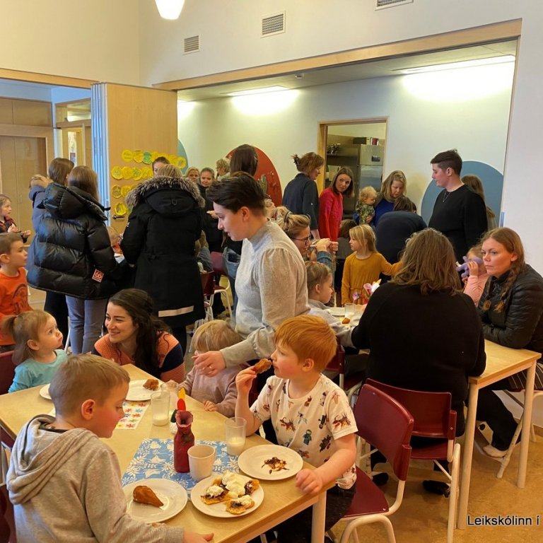 Konudagskaffi í Leikskólanum í Stykkishólmi