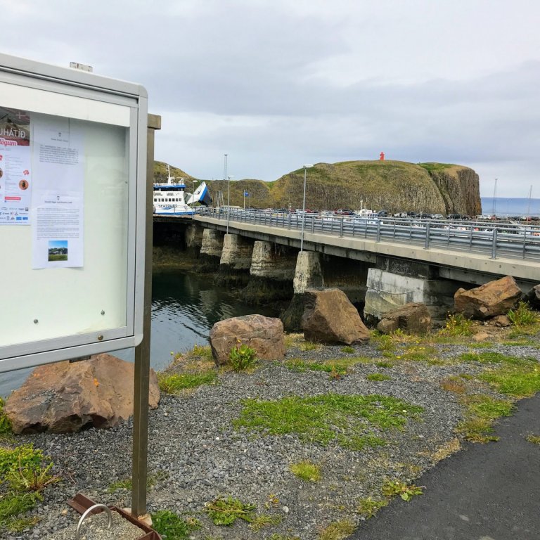 Nýr upplýsingakassi á hafnarsvæðinu