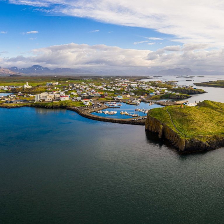 Sameining sveitarfélaga gengin í gegn