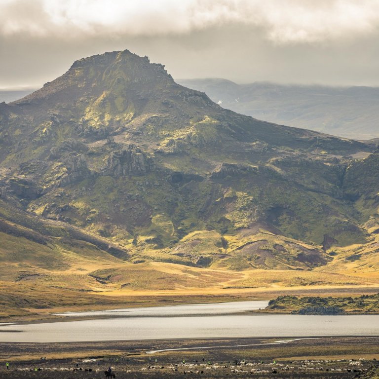 Sameiningartillaga samþykkt með afgerandi hætti