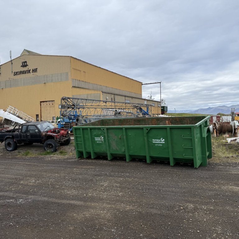 Járnagámur á Skipavíkursvæði