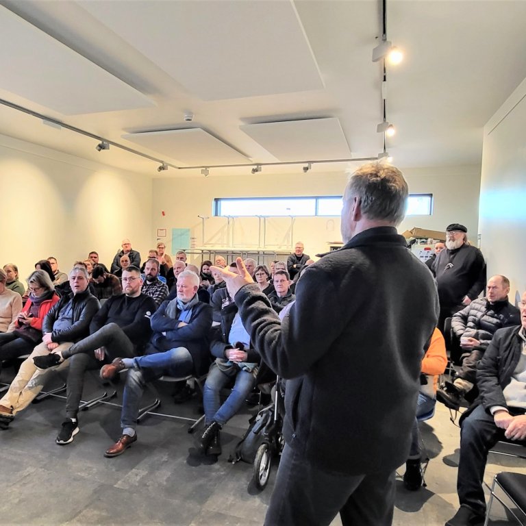 Hilmar Hallvarðsson stýrði síðasta opna fundi vegna málsins, í mars sl.